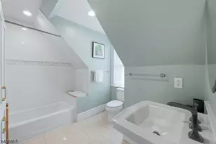 13 Tannery Ln, Roseland, NJ 07068 - Photo 11