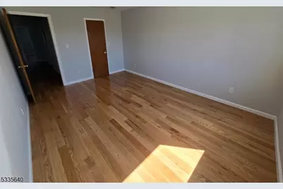154 Castle Ridge Dr, East Hanover Township, NJ 07936 - Photo 15