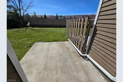 154 Castle Ridge Dr, East Hanover Township, NJ 07936 - Photo 21