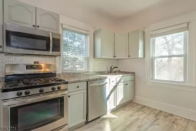 327 Orange Rd, Montclair, NJ 07042 - Photo 19