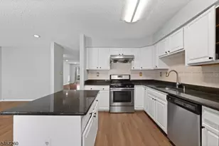 5 Hudson Ct, Franklin Township, NJ 08823 - Photo 11