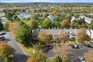 5 Hudson Ct, Franklin Township, NJ 08823 - Photo 3