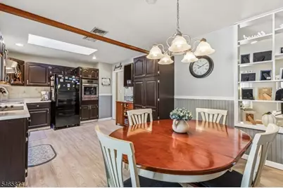 12 Mirror Pl, Jefferson Township, NJ 07438 - Photo 9