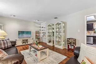 12 Mirror Pl, Jefferson Township, NJ 07438 - Photo 7
