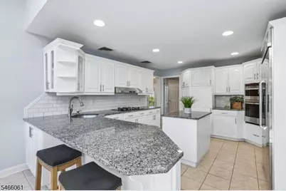 6 Lauren Ct, Wayne, NJ 07470 - Photo 13