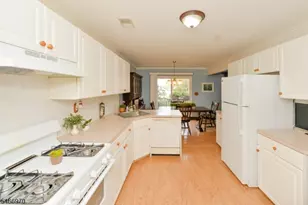26 Meadow Pond Rd, Hardyston Township, NJ 07419 - Photo 5