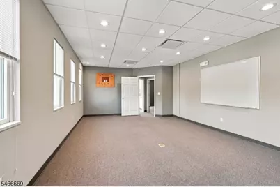 28 Bowling Green Pkwy 2A, Jefferson Township, NJ 07849 - Photo 13