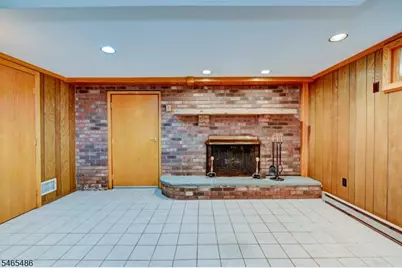 13 Graham Pl, Wanaque, NJ 07465 - Photo 11