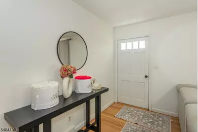 25 Sunset Ter, Wayne, NJ 07470 - Photo 5