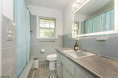 25 Sunset Ter, Wayne, NJ 07470 - Photo 17