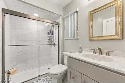 164 Diamond Bridge Ave #9, Hawthorne, NJ 07506 - Photo 13