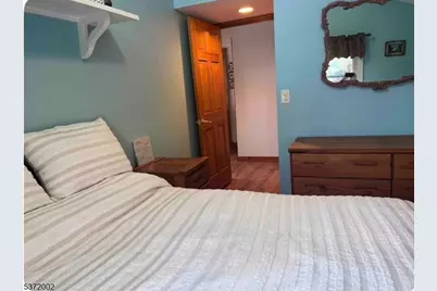 25 Meteor Trl, Byram Township, NJ 07821 - Photo 13