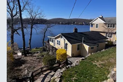 25 Meteor Trl, Byram Township, NJ 07821 - Photo 1