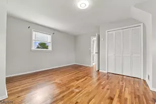 91 Laurel St, Ridgefield, NJ 07660 - Photo 15