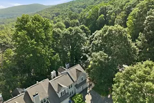 2 Rainier Ct, Allamuchy Township, NJ 07840 - Photo 3