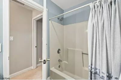 2 Rainier Ct, Allamuchy Township, NJ 07840 - Photo 29