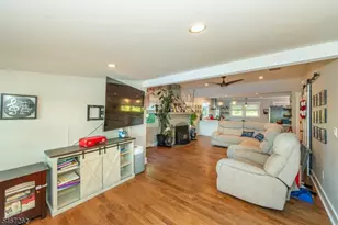 105 Wildwood Rd, Jefferson Township, NJ 07438 - Photo 11