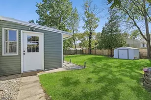 143 Snowhill St, Spotswood, NJ 08884 - Photo 27