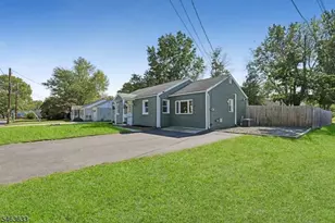 143 Snowhill St, Spotswood, NJ 08884 - Photo 31