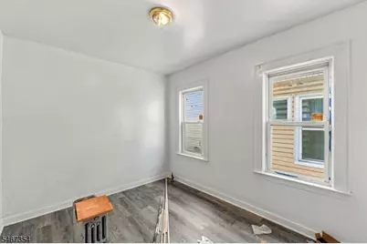 61 Rose Ter, Newark, NJ 07108 - Photo 7