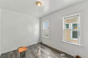 61 Rose Terrace, Newark, NJ 07108 - Photo 7