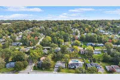 238 Saint Cloud Ave, West Orange Township, NJ 07052 - Photo 35