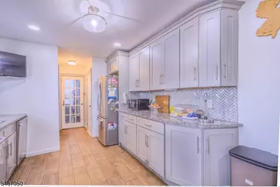 16 Bayview Ave, Newark, NJ 07112 - Photo 9