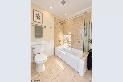 696 Clinton Ave #2, Newark, NJ 07108 - Photo 11