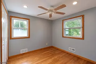 24 Countryside Dr, Livingston, NJ 07039 - Photo 9