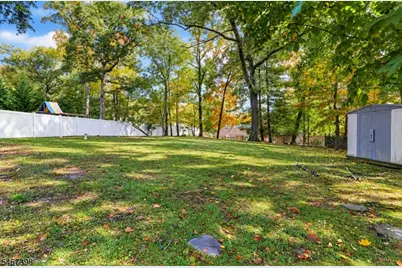 24 Countryside Dr, Livingston, NJ 07039 - Photo 13