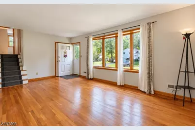 24 Countryside Dr, Livingston, NJ 07039 - Photo 3