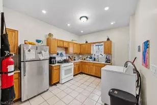 30 N 11th St, Newark, NJ 07107 - Photo 9