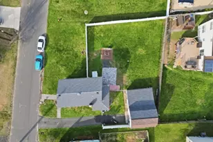 129 Willow Ave, Aberdeen Township, NJ 07747 - Photo 35