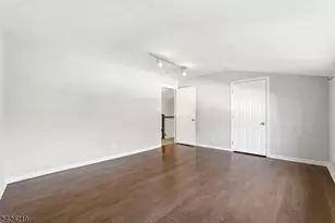 129 Willow Ave, Aberdeen Township, NJ 07747 - Photo 19