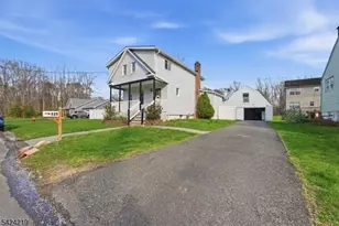 129 Willow Ave, Aberdeen Township, NJ 07747 - Photo 5
