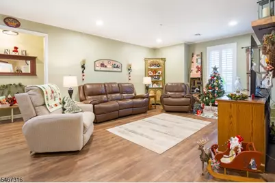 319 Regency Pl #319, Woodbridge Township, NJ 07095 - Photo 3