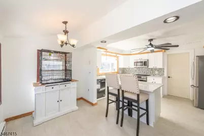 308 Pine St, Pompton Lakes, NJ 07442 - Photo 7