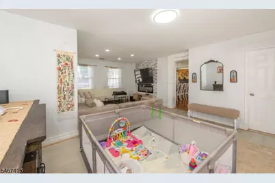 308 Pine St, Pompton Lakes, NJ 07442 - Photo 15