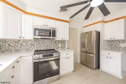 308 Pine St, Pompton Lakes, NJ 07442 - Photo 9