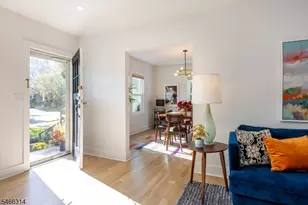 22 Euclid Pl, Montclair, NJ 07042 - Photo 7