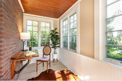 22 Euclid Pl, Montclair, NJ 07042 - Photo 15