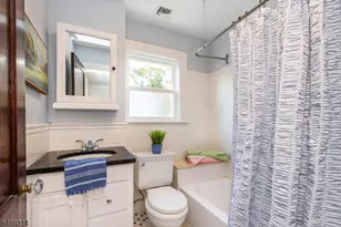 22 Euclid Pl, Montclair, NJ 07042 - Photo 35