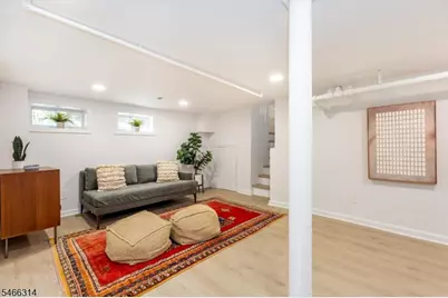 22 Euclid Pl, Montclair, NJ 07042 - Photo 39