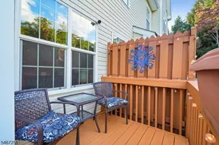 114 Mountainside Dr, Pompton Lakes, NJ 07442 - Photo 11