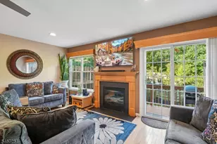 114 Mountainside Dr, Pompton Lakes, NJ 07442 - Photo 5