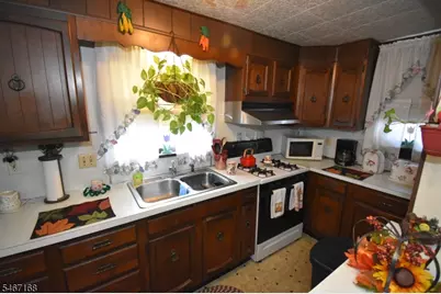 110 Lewis St, Phillipsburg, NJ 08865 - Photo 7