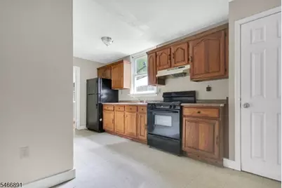 77 Brainard St, Phillipsburg, NJ 08865 - Photo 5