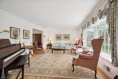 10 Warwick Rd, Morris Township, NJ 07960 - Photo 9