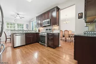 17 Windsor Ln, Lopatcong Township, NJ 08865 - Photo 7