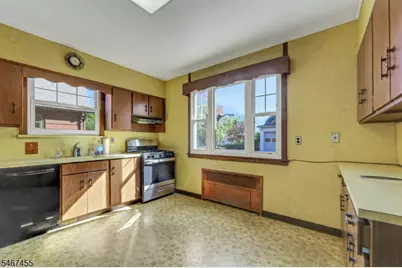 219 Shelley Ave, Elizabeth, NJ 07208 - Photo 11